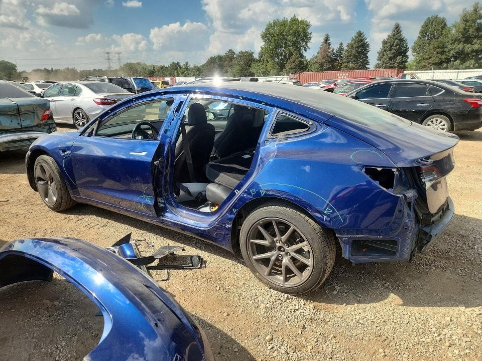 2018 TESLA MODEL 3 2