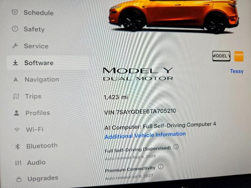 2026 TESLA MODEL Y 9