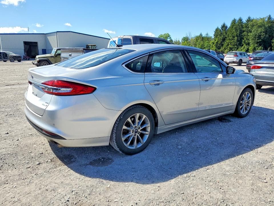 2017 FORD FUSION SE 3