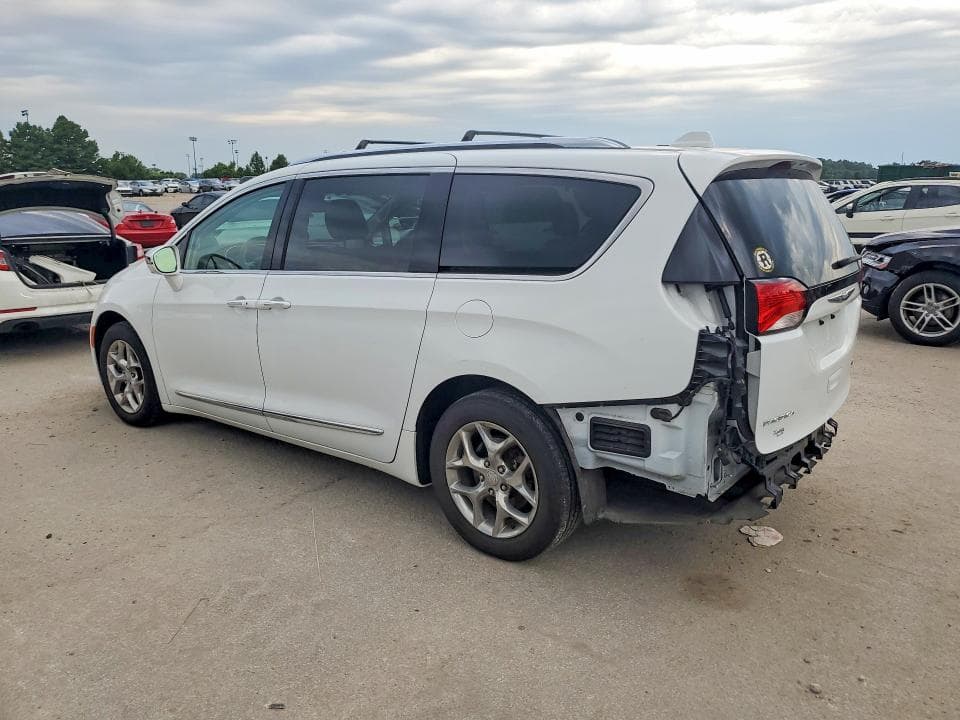 2017 CHRYSLER PACIFICA LIMITED 2