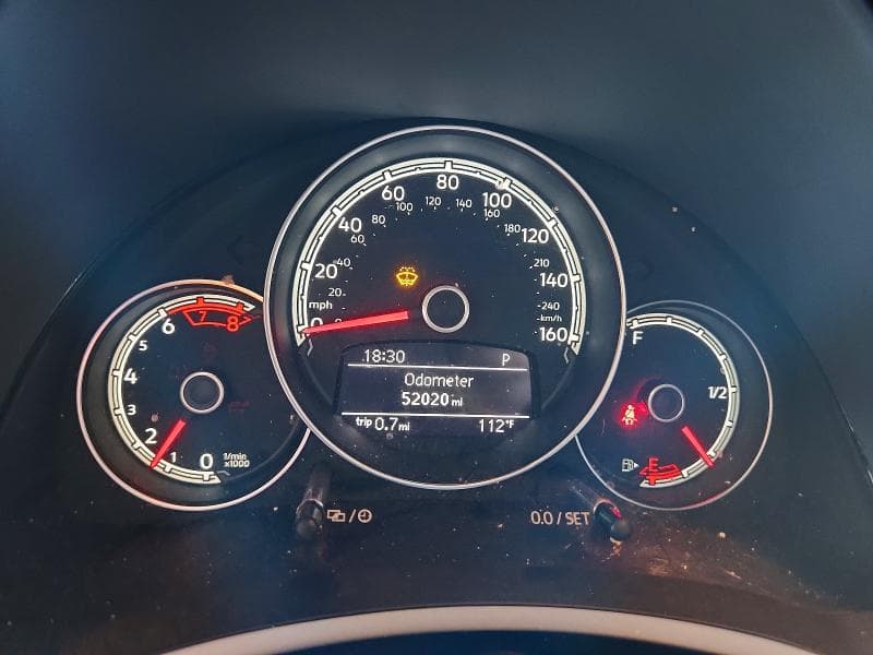 2017 VOLKSWAGEN BEETLE SE 9