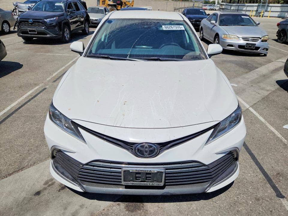 2021 TOYOTA CAMRY LE 5