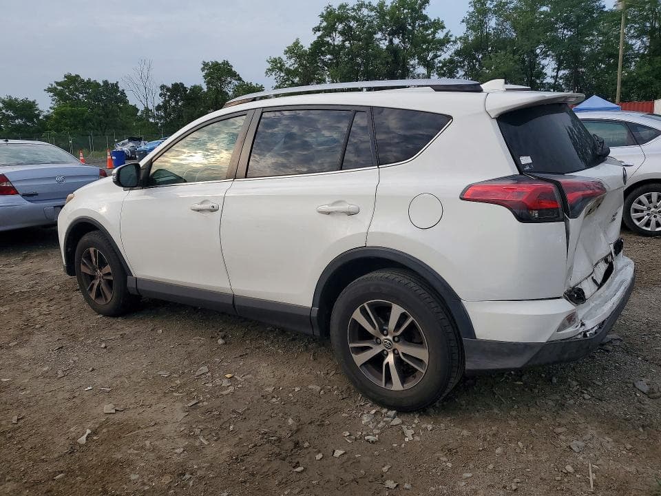 2018 TOYOTA RAV4 XLE 2