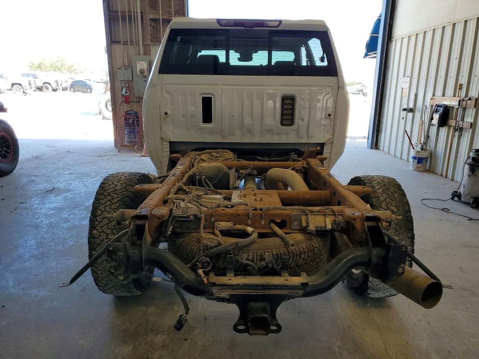 2024 CHEVROLET SILVERADO K2500 HIGH COUNTRY 6