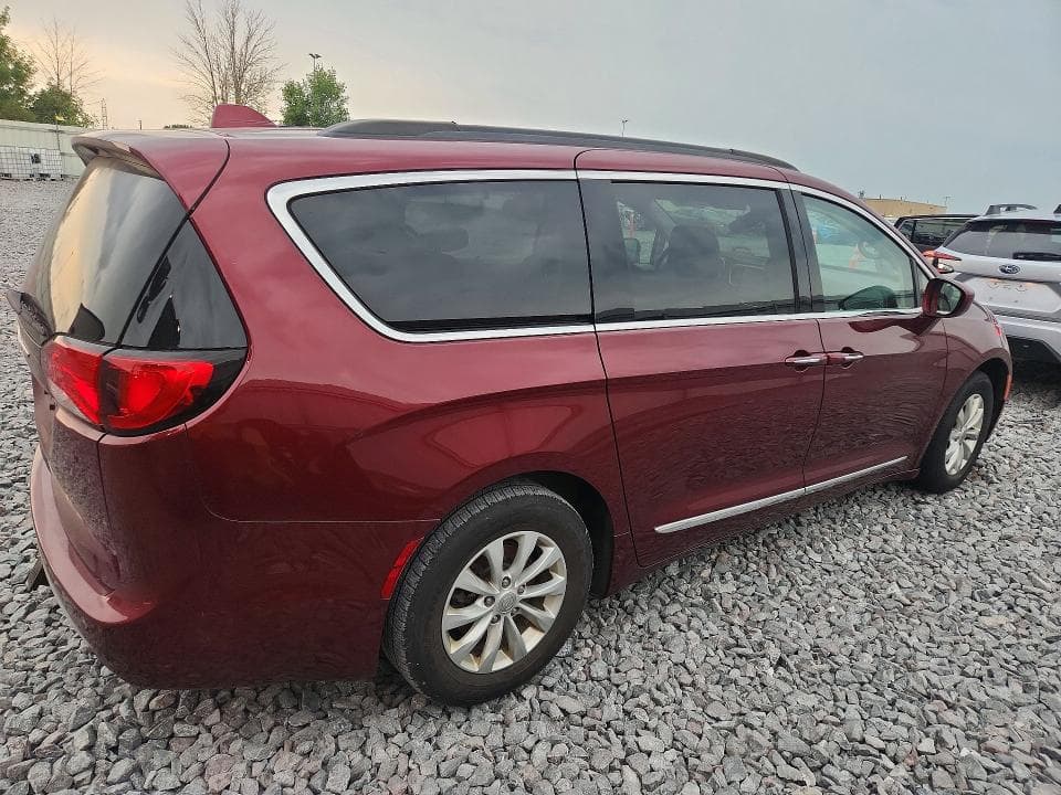 2017 CHRYSLER PACIFICA TOURING L 3