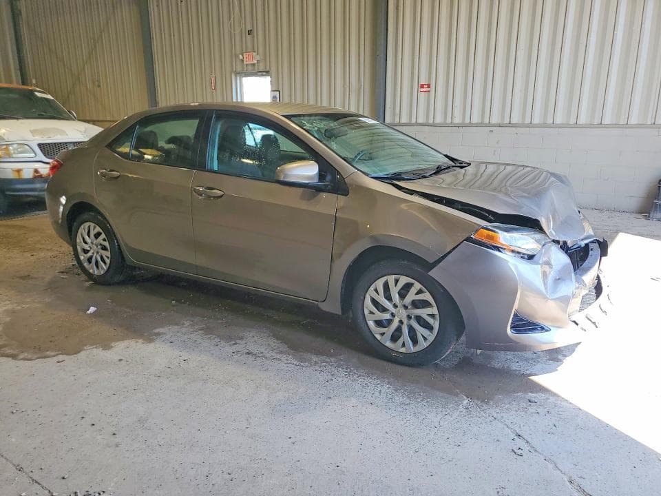 2018 TOYOTA COROLLA LE 4