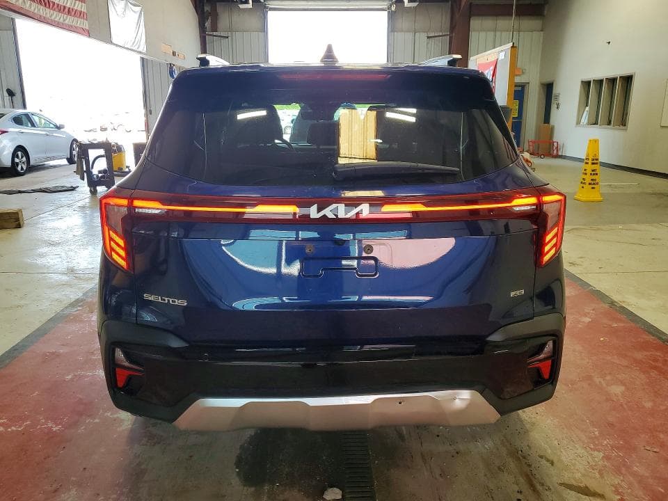 2024 KIA SELTOS EX 6