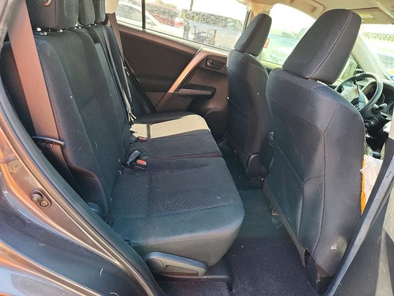 2017 TOYOTA RAV4 LE 11