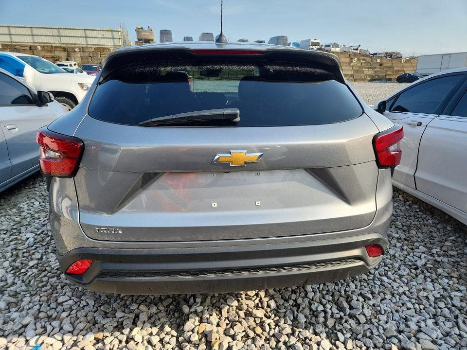 2024 CHEVROLET TRAX LS 6