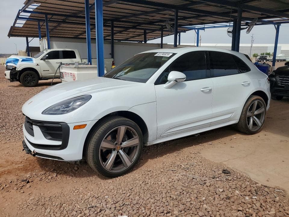 2023 PORSCHE MACAN BASE