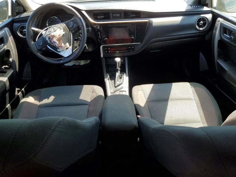 2019 TOYOTA COROLLA LE 8