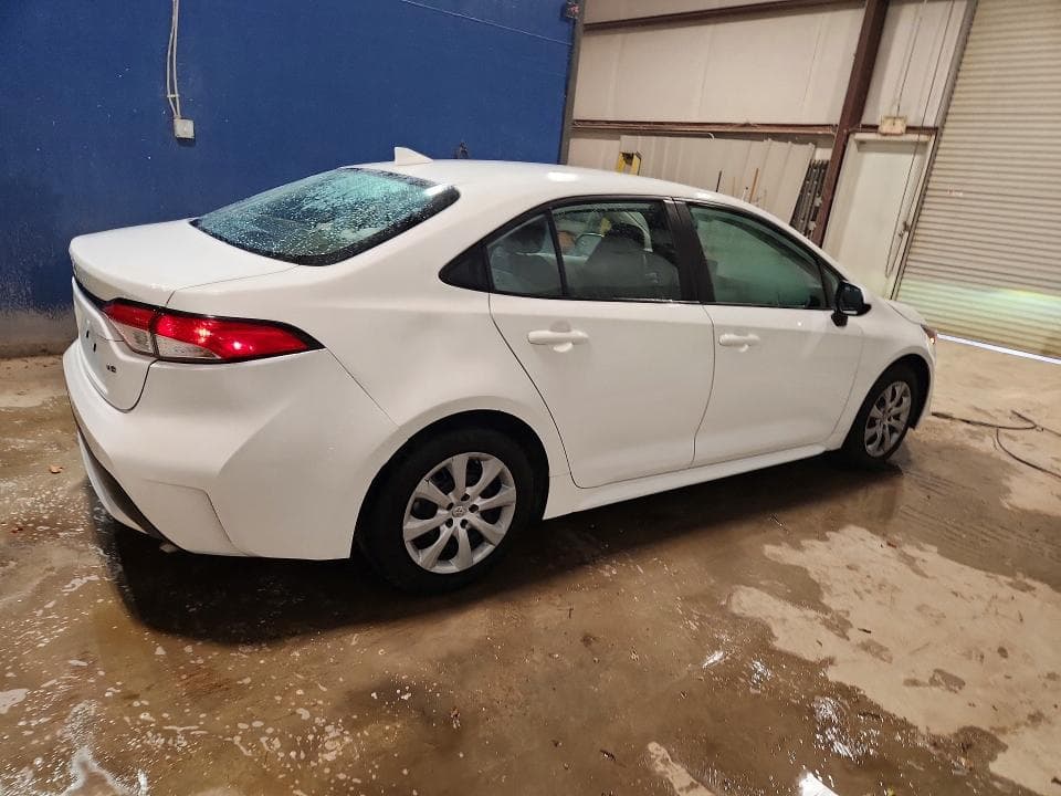 2022 TOYOTA COROLLA LE 3