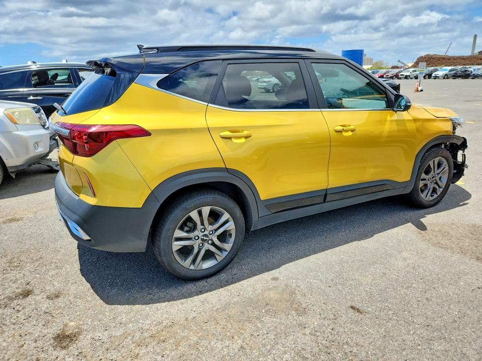 2022 KIA SELTOS S 3