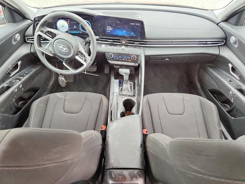 2024 HYUNDAI ELANTRA SEL 8