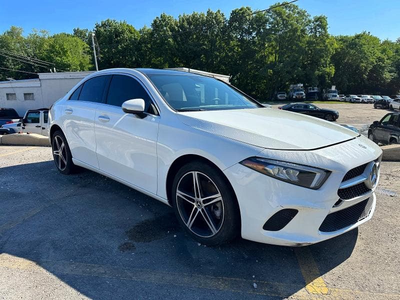 2019 MERCEDES-BENZ A 220 4