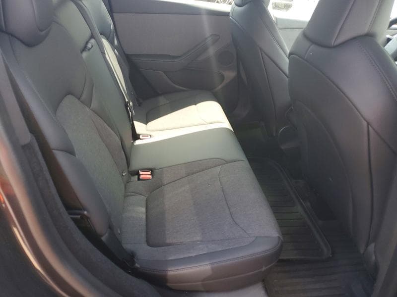 2026 TESLA MODEL Y 10
