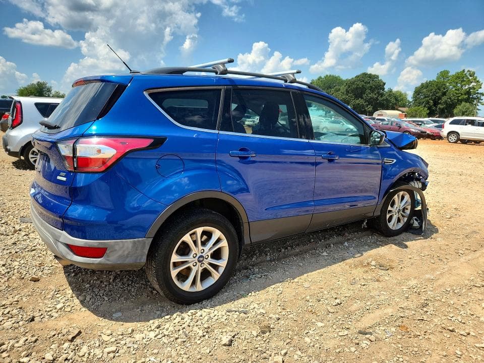 2018 FORD ESCAPE SE 3