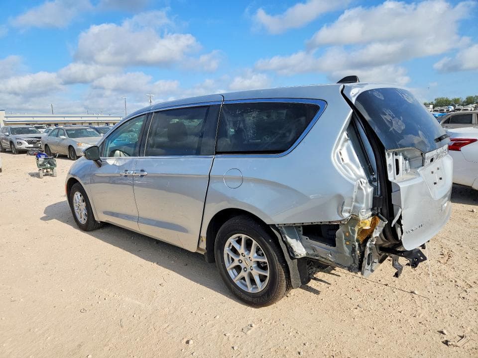 2023 CHRYSLER VOYAGER LX 2