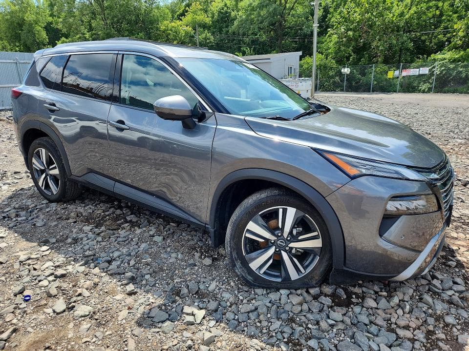 2025 NISSAN ROGUE SL 4