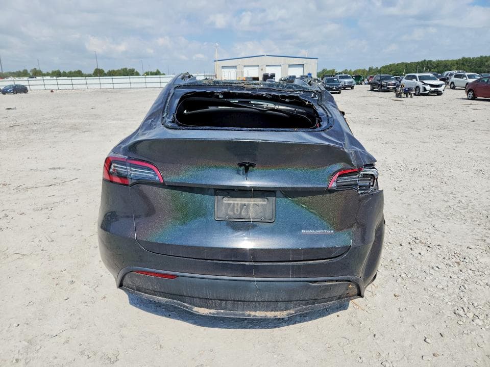 2023 TESLA MODEL Y 6