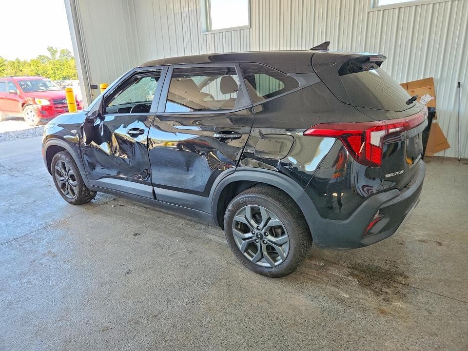 2025 KIA SELTOS LX 2