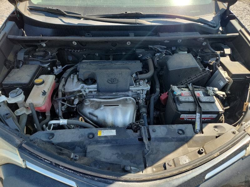 2018 TOYOTA RAV4 XLE 12