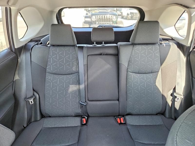 2022 TOYOTA RAV4 XLE 10