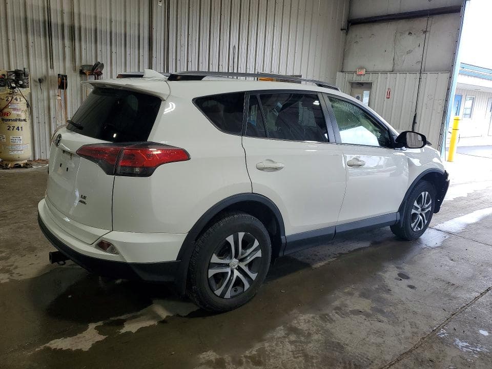 2018 TOYOTA RAV4 LE 3