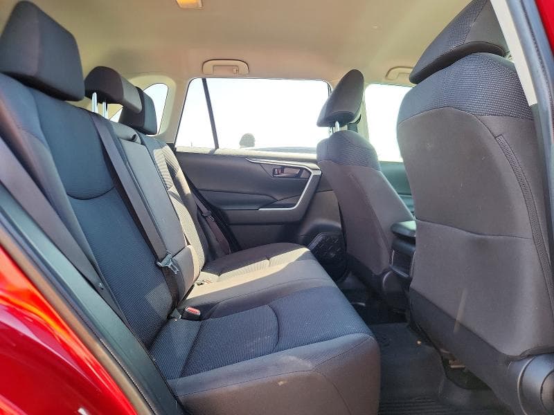 2021 TOYOTA RAV4 LE 10