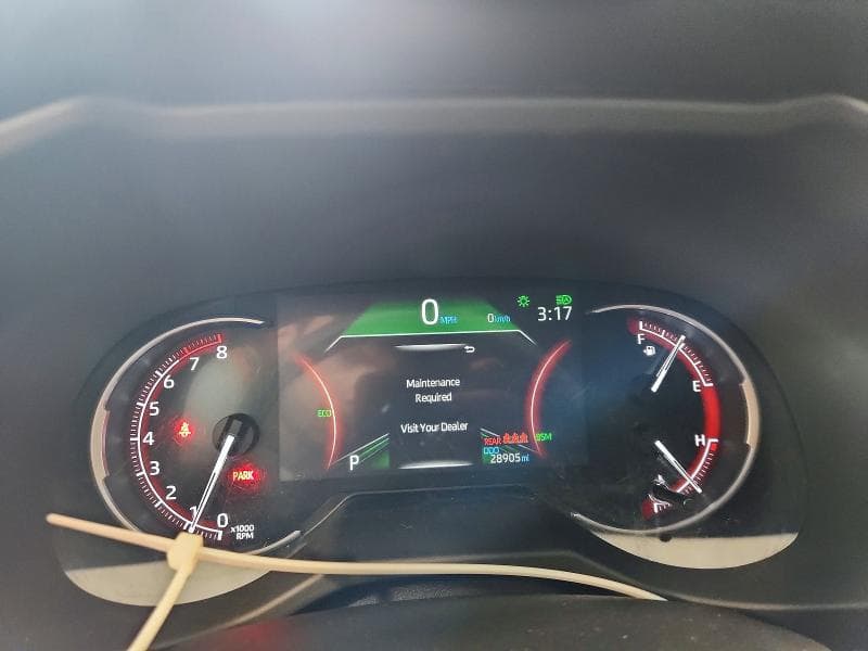 2025 TOYOTA RAV4 XLE 9