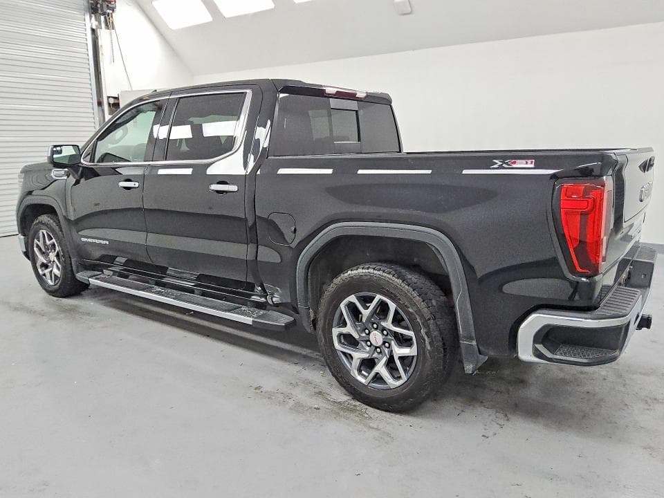 2023 GMC SIERRA K1500 SLT 2