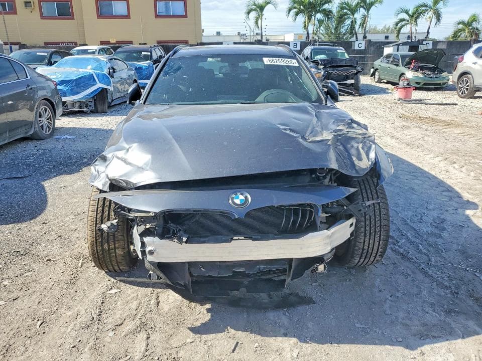 2017 BMW 330 XI 5