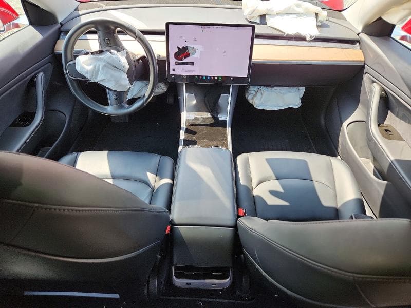 2018 TESLA MODEL 3 8