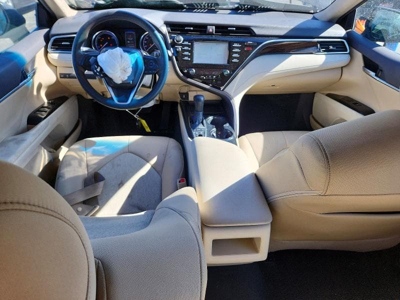 2018 TOYOTA CAMRY LE 8