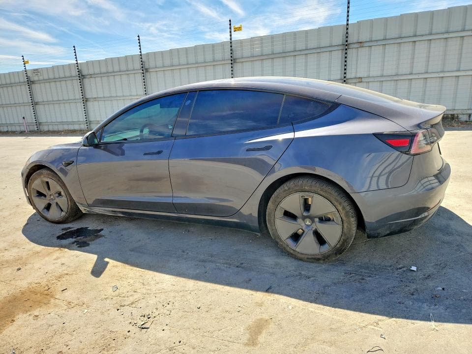 2023 TESLA MODEL 3 2