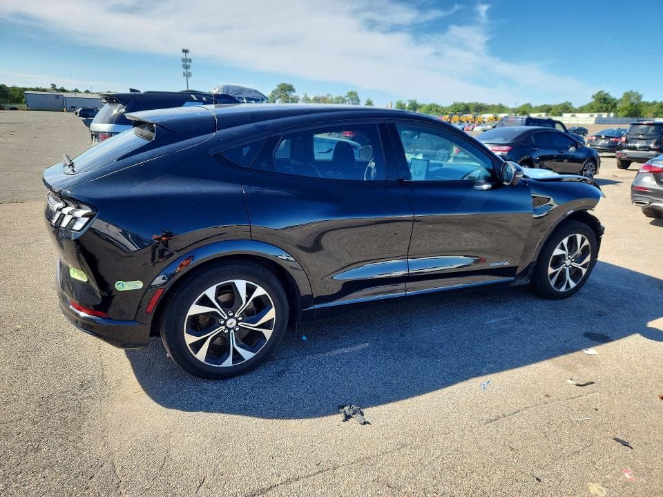 2021 FORD MUSTANG MACH-E PREMIUM 3