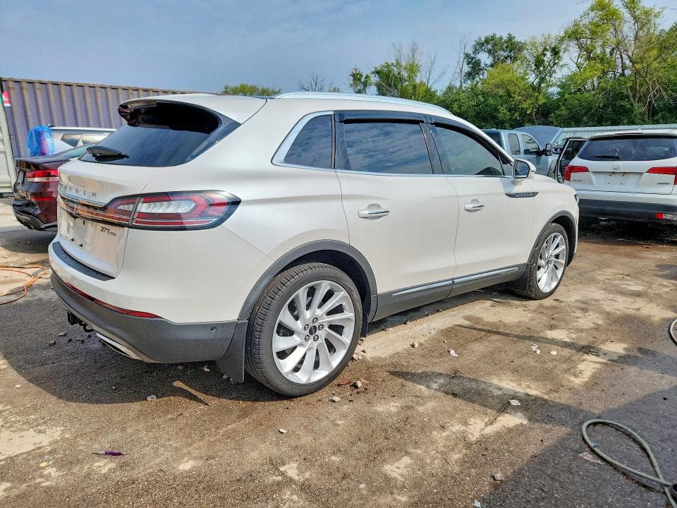 2019 LINCOLN NAUTILUS RESERVE 3