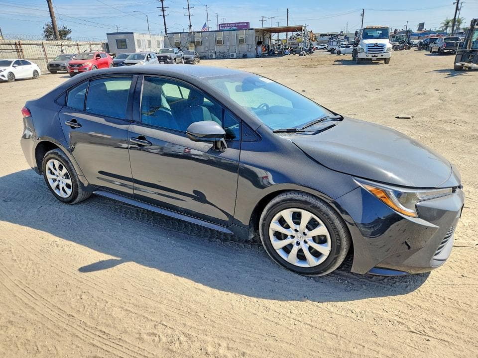 2024 TOYOTA COROLLA LE 4