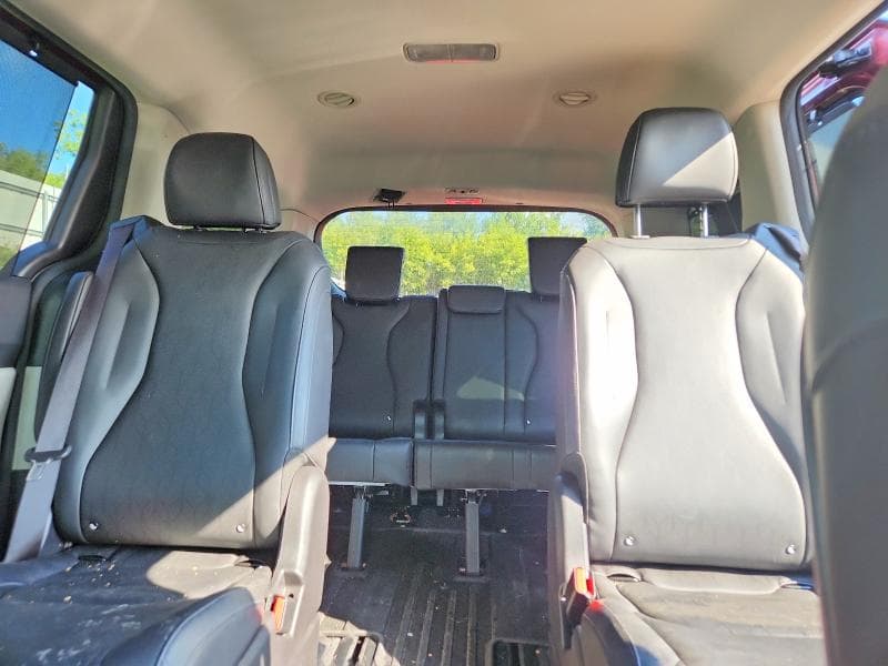 2022 KIA CARNIVAL EX 10
