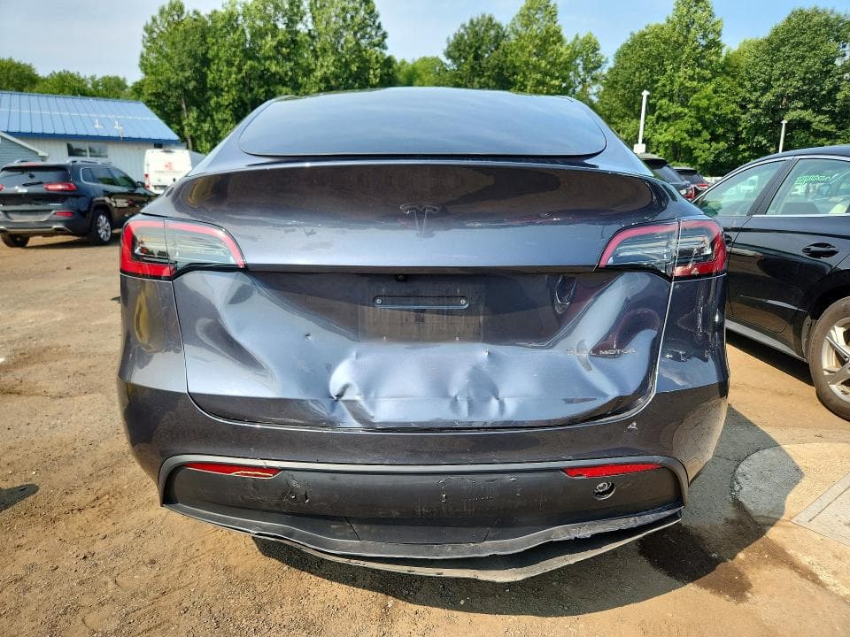 2023 TESLA MODEL Y 6