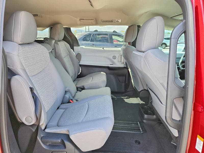 2026 TOYOTA SIENNA LE 11