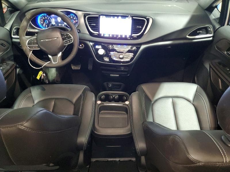 2027 CHRYSLER PACIFICA SELECT 8