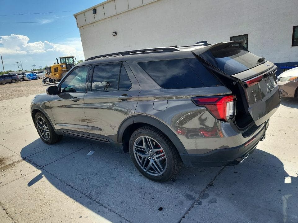 2026 FORD EXPLORER ST 2