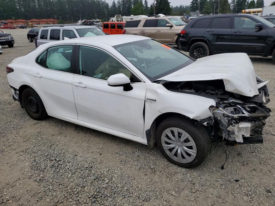 2021 TOYOTA CAMRY LE 4