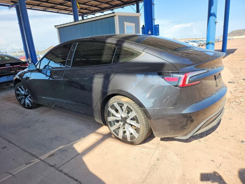 2025 TESLA MODEL 3 2