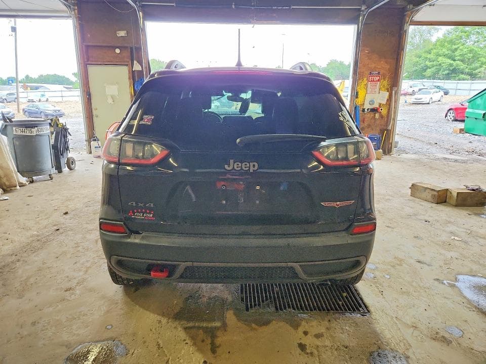 2020 JEEP CHEROKEE TRAILHAWK 6