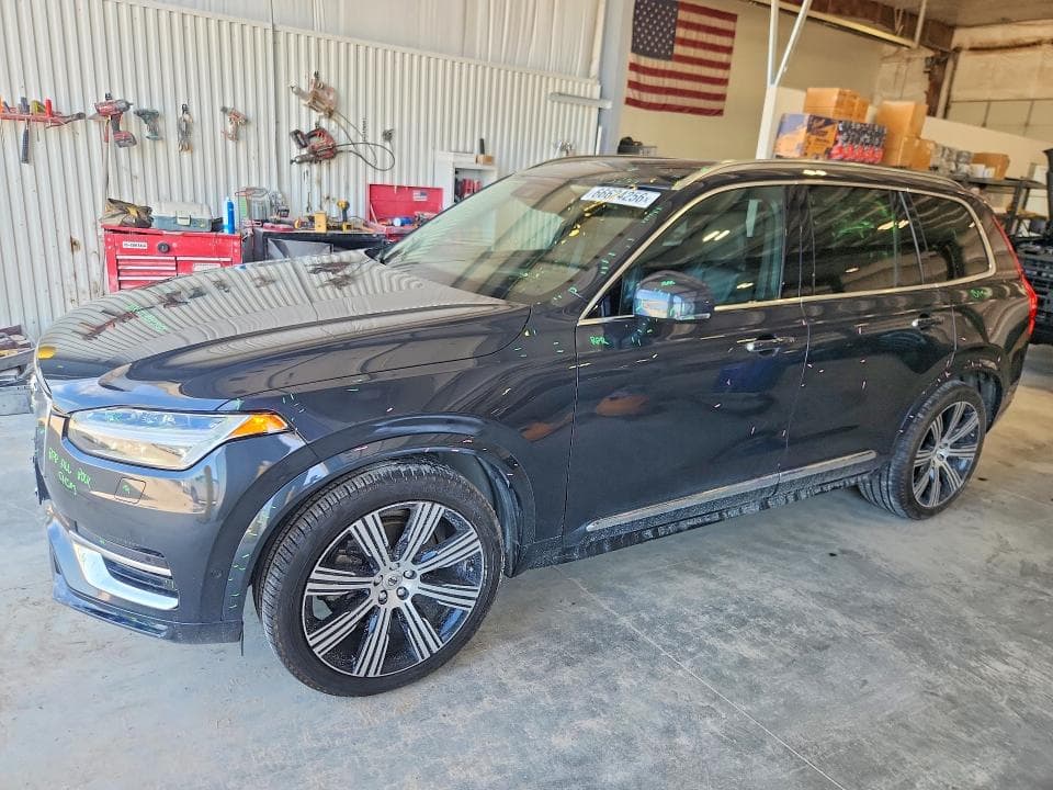 2021 VOLVO XC90 - 1