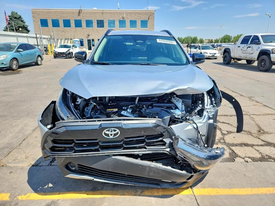 2026 TOYOTA COROLLA CROSS LE 5