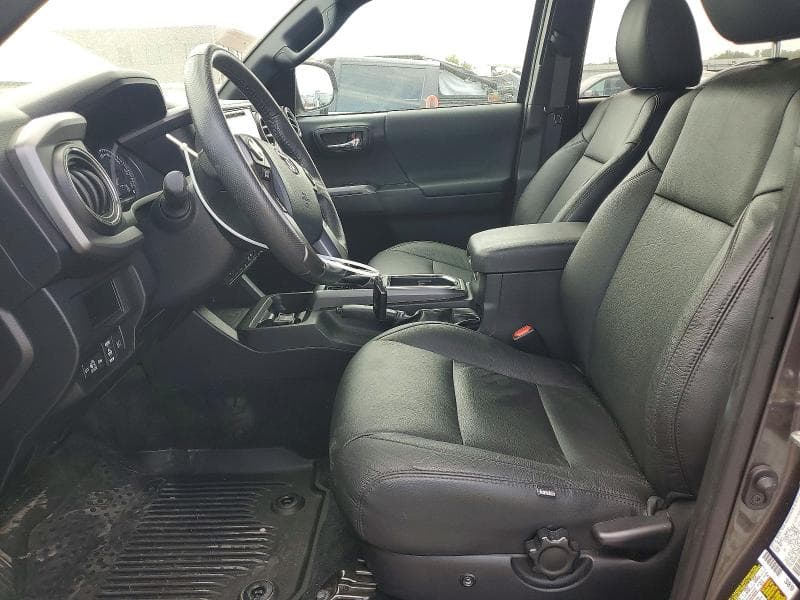 2019 TOYOTA TACOMA TRD SPORT 7