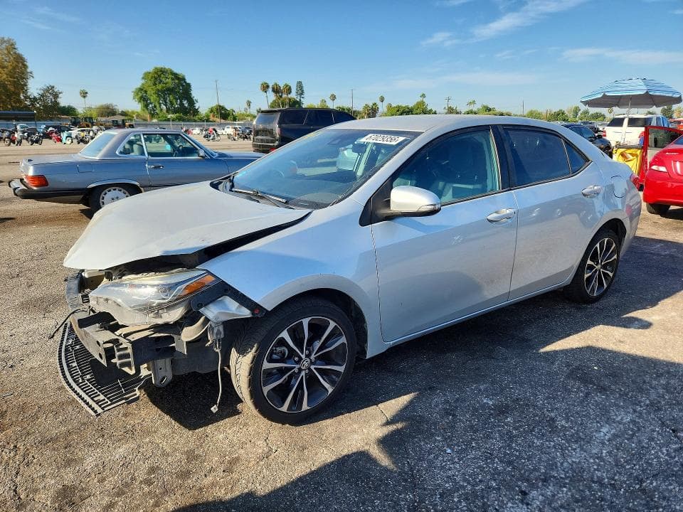 2019 TOYOTA COROLLA SE - 1